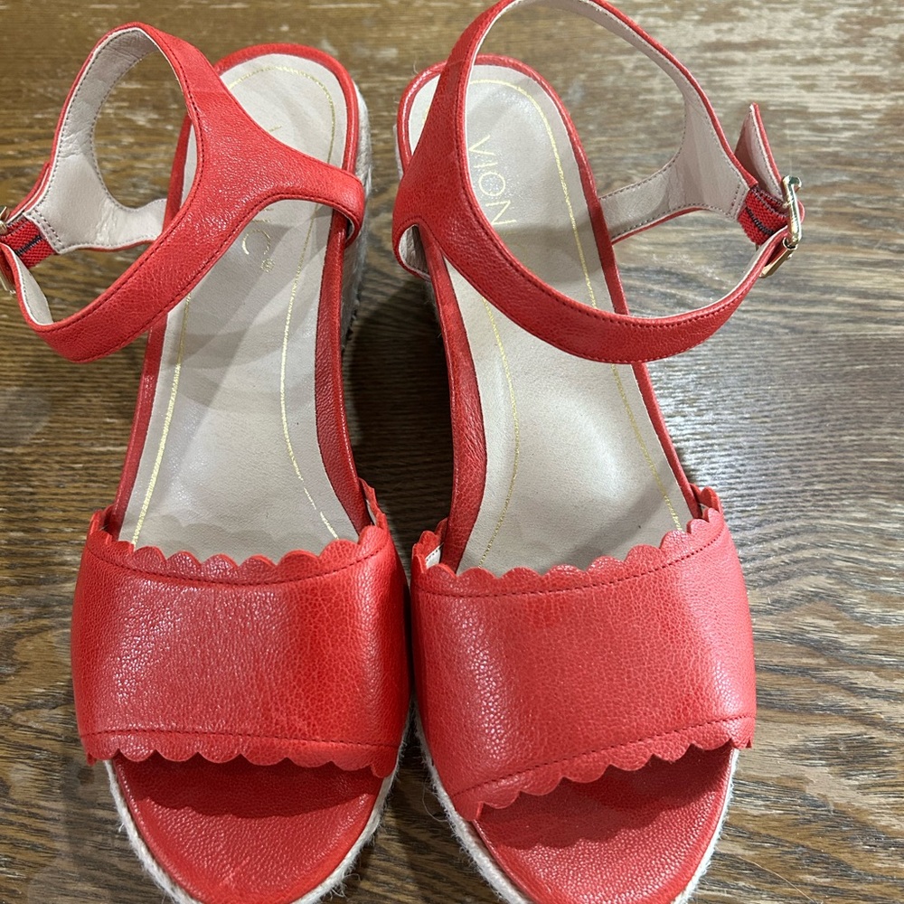 VIONIC Women's Red Sandals 9.5